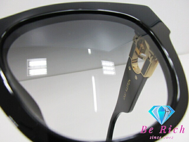 Louis Vuitton Sunglasses LV Link Cat Eye Z1568E Black Logo Square