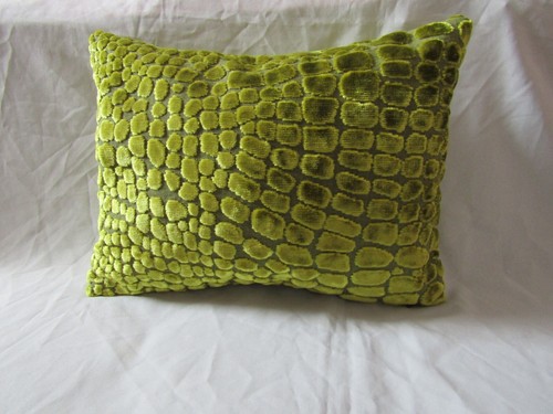 Designers Guild Velvet fabric Nabucco Cushions - Picture 26 of 58