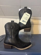 Rollda Women’s Black Cowboy Boots With Design Stitching NWT No Box Size 8