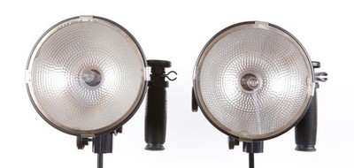 TWO Lowel DP 1000W Continuous Tungsten Focusing  Floodlight/Spotlights