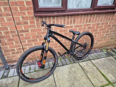 Dartmoor 26 Player Custom Build Dirt Jump Bike  great  Condition
