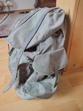 Militär Bergsteiger Rucksack antik, Tragegestell, Lederriemen, Vintage, Deko