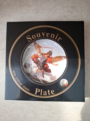 Raphael Souvenir Plate with display stand