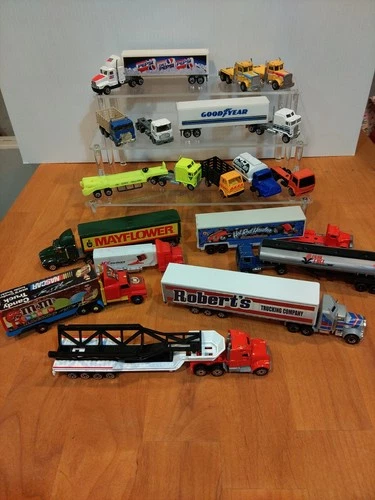 Huge Vintage Diecast Semi Truck Lot Hot Wheels Road Champs Matchbox Maisto