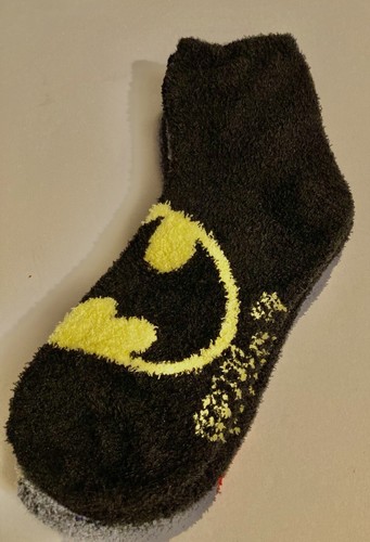 2 Pair M/L 4-10 Size DC Comics Superman,Batman, & The Flash Symbols On Socks - Picture 9 of 10