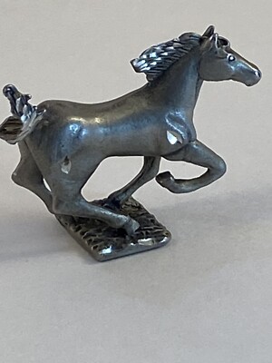 Cuteri Miniature Pewter Horse Figurine Majestic Etched Cut 1.5 Inches