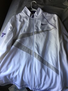 kobe bryant jacket nike