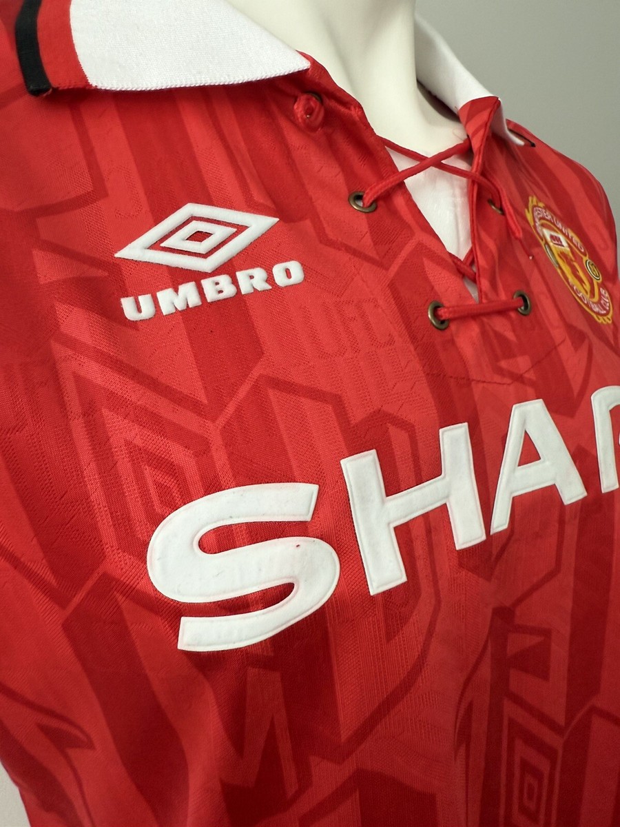 希少 UMBRO x MANCHESTER UNITED 半袖ユニフォーム 赤 希少 UMBRO x MANCHESTER UNITED 半袖ユニフォーム 赤