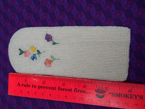 Vintage Handmade in Belgium Embroidered Point De Beauvais Beaded Eyeglass case - Picture 7 of 8