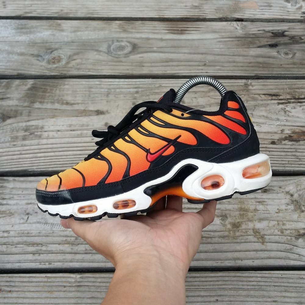 Nike Air Max Plus Sunset Shoes 