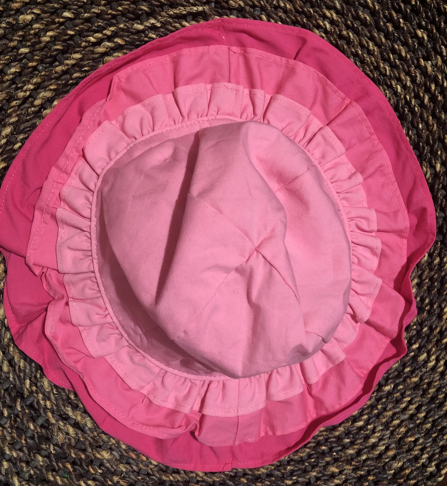 Gymboree Tiered Girl’s Pinks Cascading Layered Ruffles Sun Hat 12-24 Months