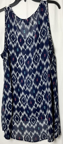 Torrid Women’s Semi-Sheer Sleeveless V Neck Blue Geometric High Low Blouse Sz 2 - Picture 8 of 10