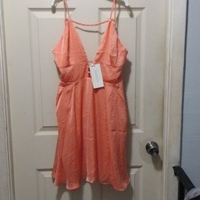 Lucy Paris Coral Open Back Fit & Flare Satin Dress NWT Size M Feminine romantic