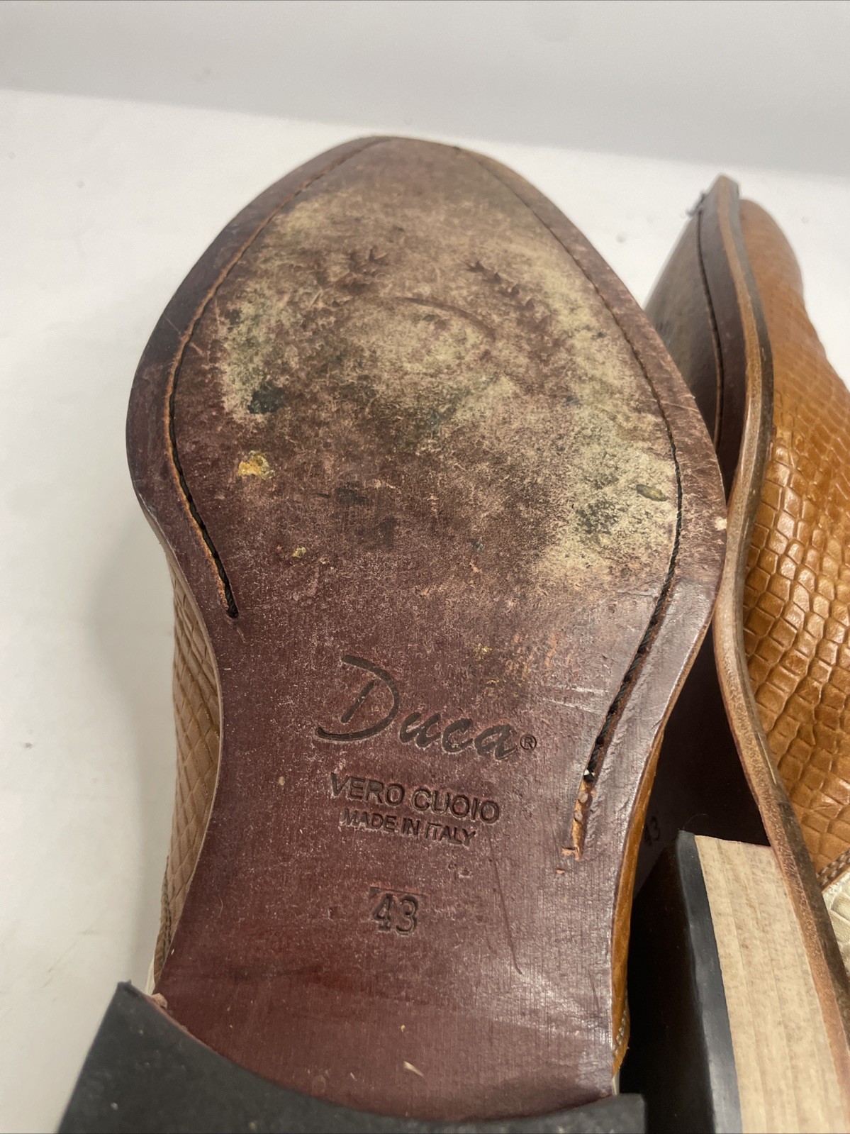 Duca Leather Alligator Pattern Two Tone Leather T… - image 13