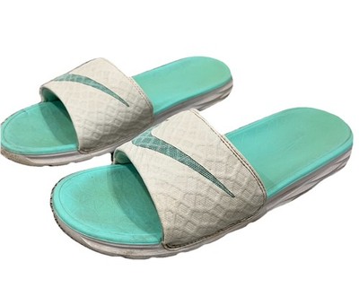 Nike ティール サンダル Nike Benassi Solarsoft Women's Size 7 Slides Sandals Artisan Teal