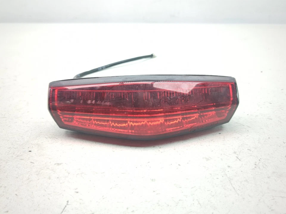 Lente de lámpara de luz de freno trasera Zero S 13 Foto 2 de 4