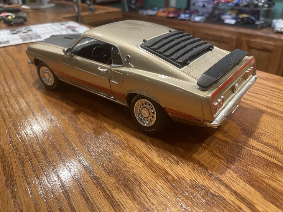 Acme 1/18 Scale 1969 Ford Mustang Mach 1 428 Cobra Jet A1801868 - Image 4 of 4