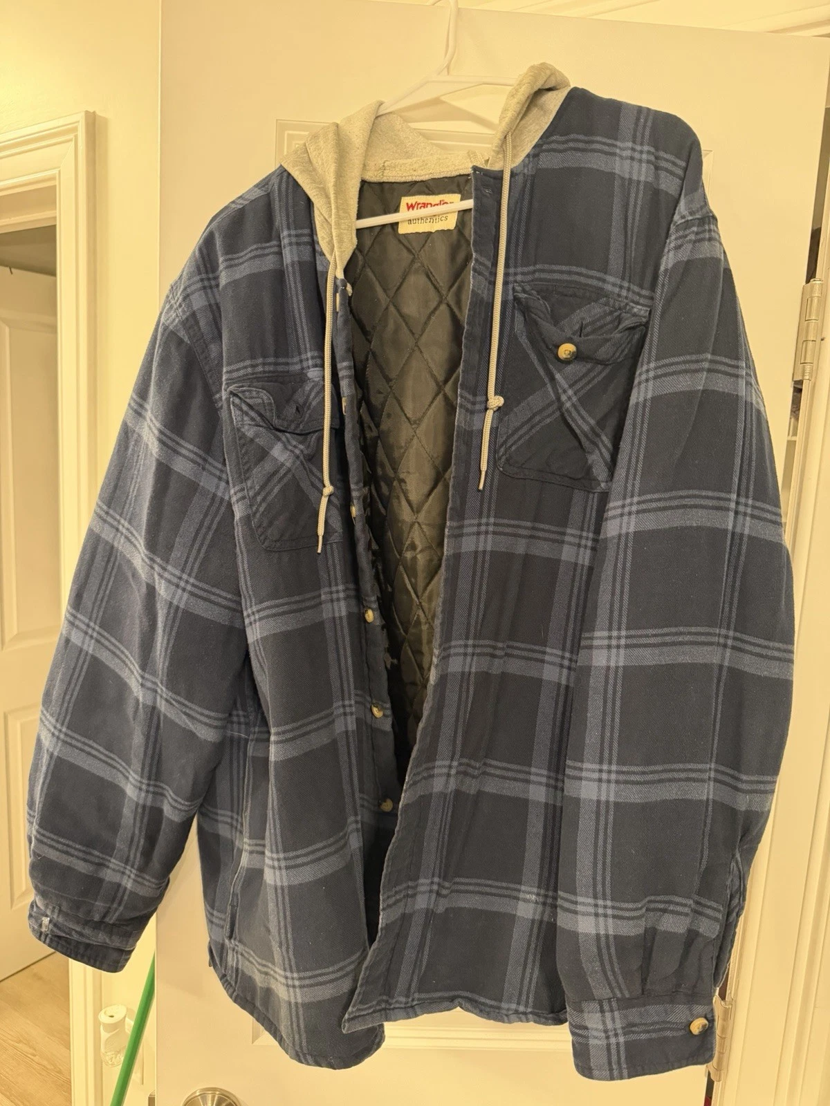 Wrangler Jacket Mens XL Plaid Hooded Lined Flannel Shirt Shacket