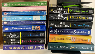 Sue Grafton PB Lot of 15 A Is for Alibi E is for Evidence J is for Judgement
