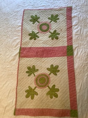 1800 s Appliqué Cutter Quilt Piece Bubblegum Pink / Poison Green 16-1/2  X 34 