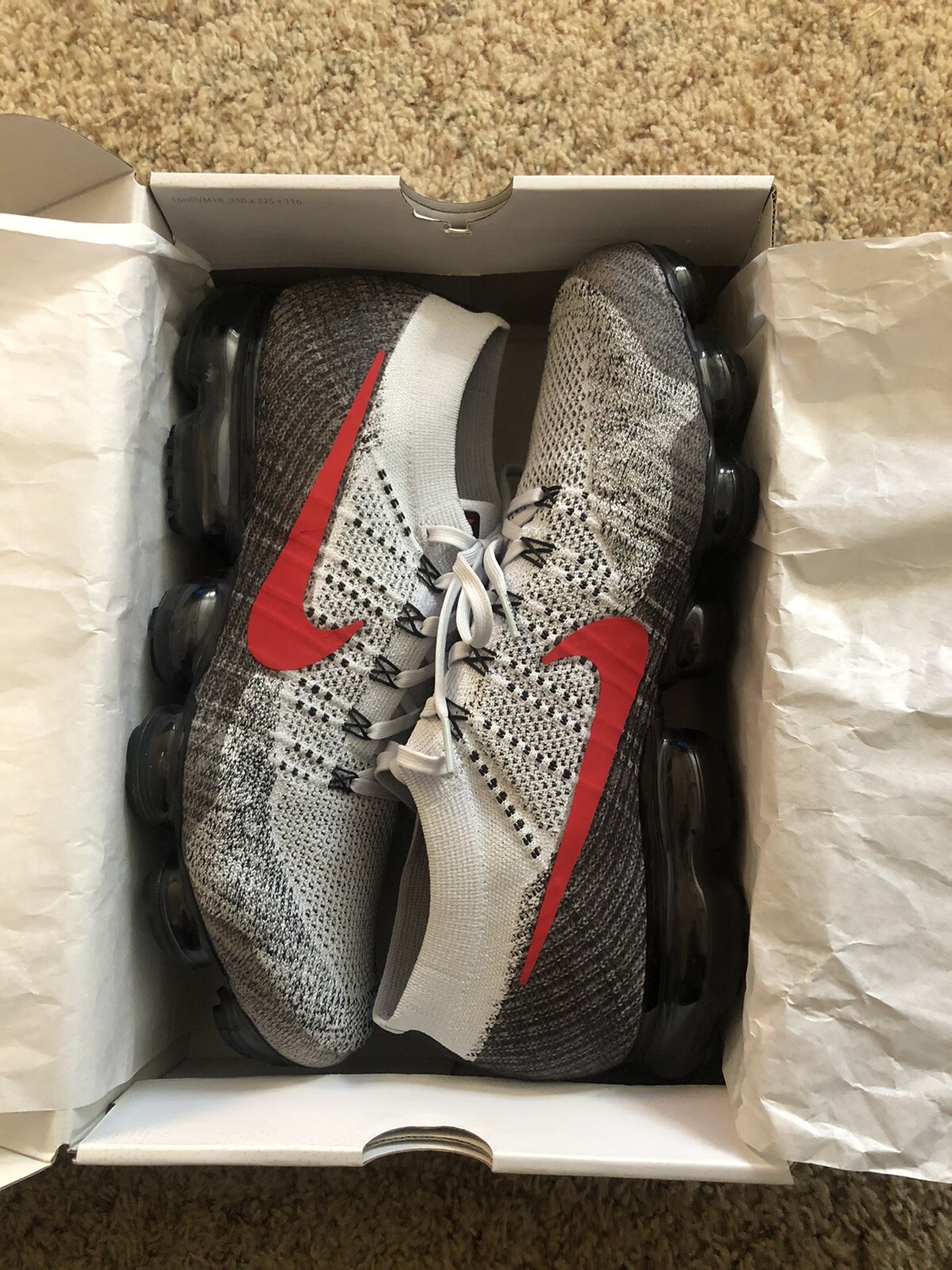 nike air vapormax platinum red black