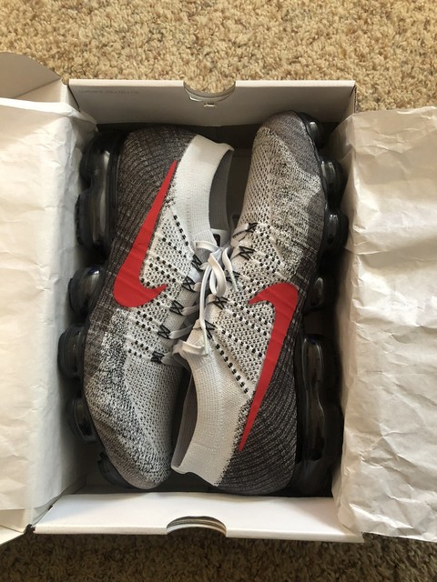 air vapormax platinum red black