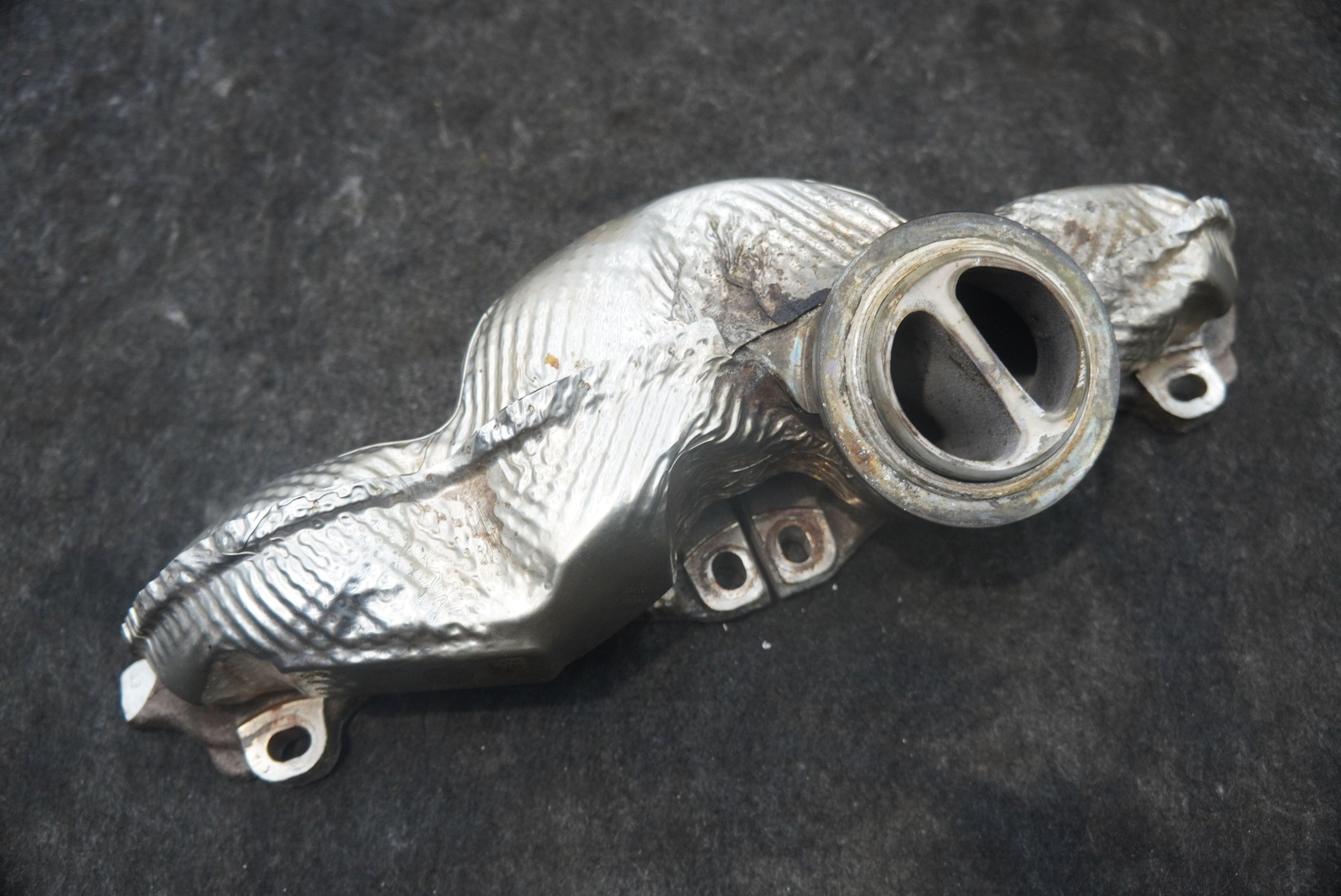 Left Engine Exhaust Manifold Header Pipe 0P2253033A OEM Lamborghini Urus 2018-24