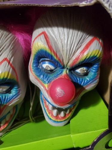 Spirit Halloween Creepy Clown Pathway Markers, Lights Sound Laugh Horror, Works - Picture 8 of 17
