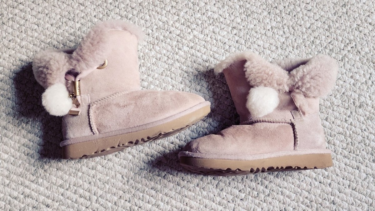 UGG Australia Boots Irina Tessie Pom Pom 1102373K Star Charm Blush Pink  Girls 13