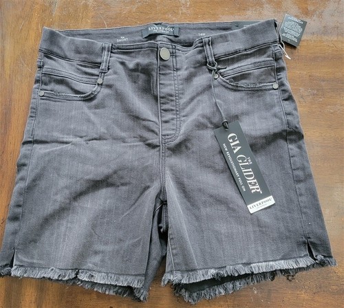 Neu mit Etikett Liverpool 20W Gia Glider anthrazitfarbene Jeansshorts zum Überziehen 126058 - Bild 3 von 3