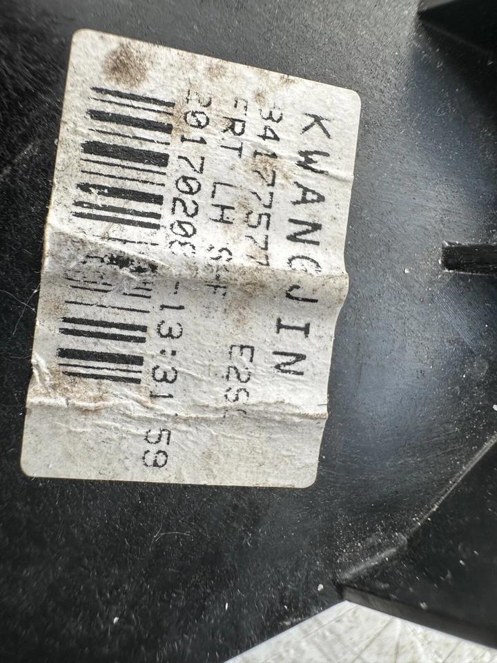 Chevrolet Malibu LT 2017 regulador de ventana de puerta delantera sin motor lado izquierdo OEM Foto 3 de 4