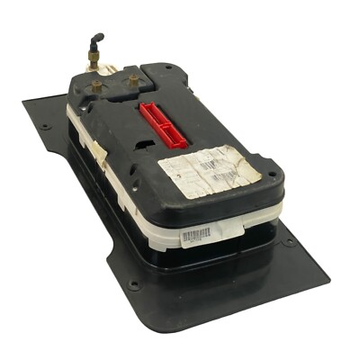 A22-66236-100 Genuine Freightliner Speedometer Instrument A22-66236-100 Genuine Freightliner Speedometer Instrument
