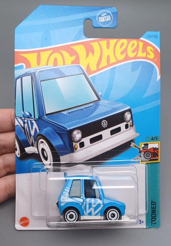 Hot Wheels 2021 Tooned Volkswagen Golf MK1 (Treasure Hunt) 221/250 - Picture 4 of 5