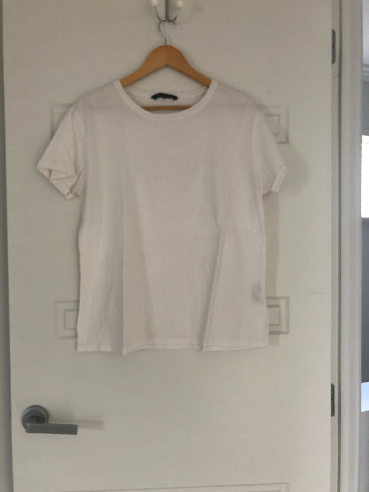 Picture 1 of 8