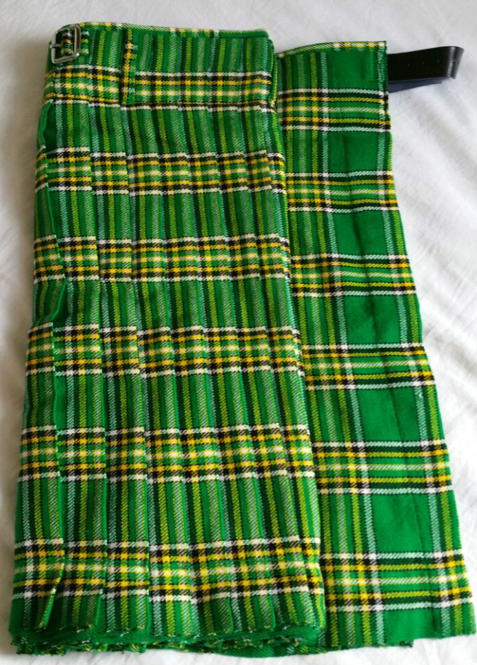 Men's Scottish Traditional Highland Acrylic IrishTartan Kilt 5 yards 13oz