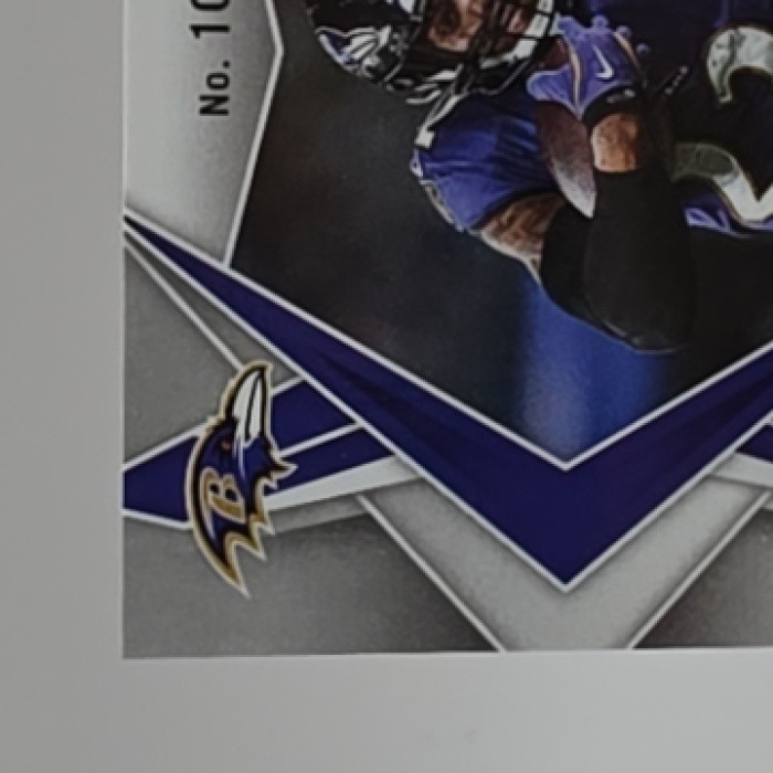 2025 Panini Phoenix Derrick Henry Auto Gold Prizm /10 Baltimore Ravens view 8