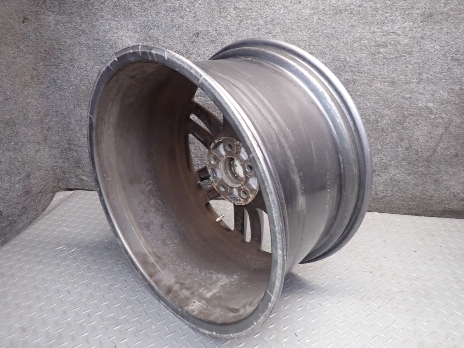 Maserati Quattroporte 2014-2021 Wheel