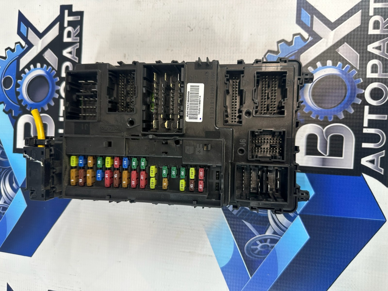 2014-2016 Ford Fusion Fuse Box Relay Power Distribution Block DG9T-14B476-B OEM