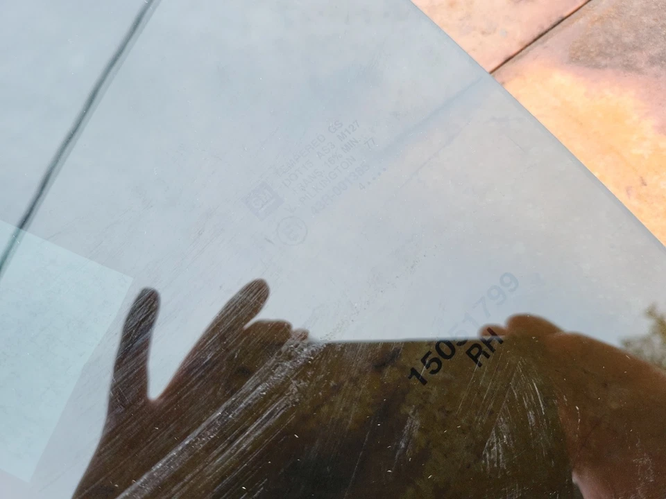 02-09 Chevy Envoy XL TrailBlazer GMC LADO DEL PASAJERO PUERTA TRASERA VIDRIO PRIVACIDAD Foto 4 de 4