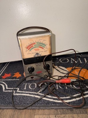 Eico Flyback And  Transformer Tester model 944, works 