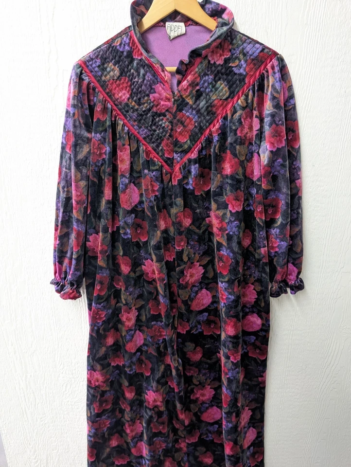 Abrigo de casa vintage de terciopelo elegante floral Appel 1/2 cremallera talla M/L Foto 2 de 4