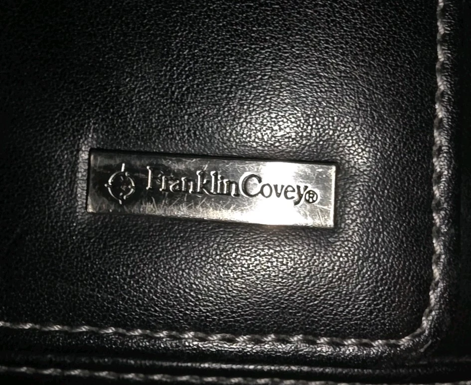 Cartera planificadora Franklin Covey negra de 7 anillos A5 con asas Foto 2 de 4