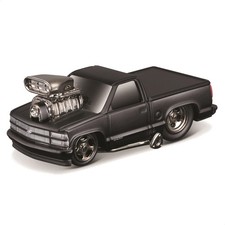 Maisto 1/64 Muscle Machines Series 6-8 1993 Chevrolet 454 SS Pickup Black 15584