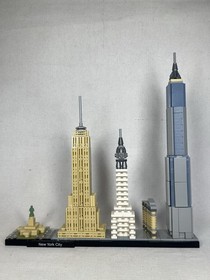 LEGO ARCHITECTURE: New York City (21028) 99% Complete 