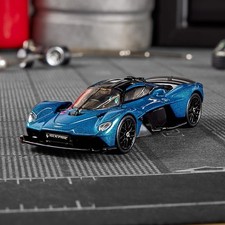 Hot Wheels Elite 64 Aston Martin Valkyrie coleccionable diecast ZAMAC, 2025