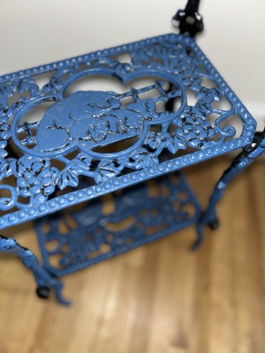 Antique Victorian ERA Cast Iron 3 Tier Plant Stand Table Blue - Picture 6 of 12