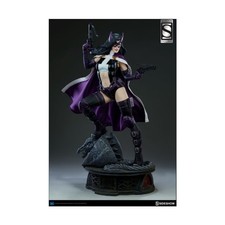 Huntress Premium Format Figure Exclusive Edition VG+/NM