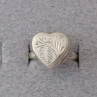 Vintage Sterling Silver Ring Locket Poison Hidden Compartment Etched Heart Sz 7