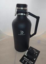 Tanques de bebidas negros 128 oz acero inoxidable aislado Growler Plus caño