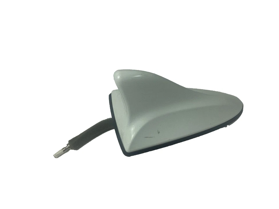 2010-2012 Hyundai Genesis Coupe Roof Shark Fin Antenna 96250-2M1001 White OEM - Imagem 3 de 4